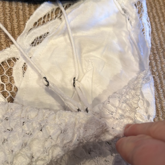 208. NWT Free People Adella Black and White Lace Bralette Set - Picture 5 of 8